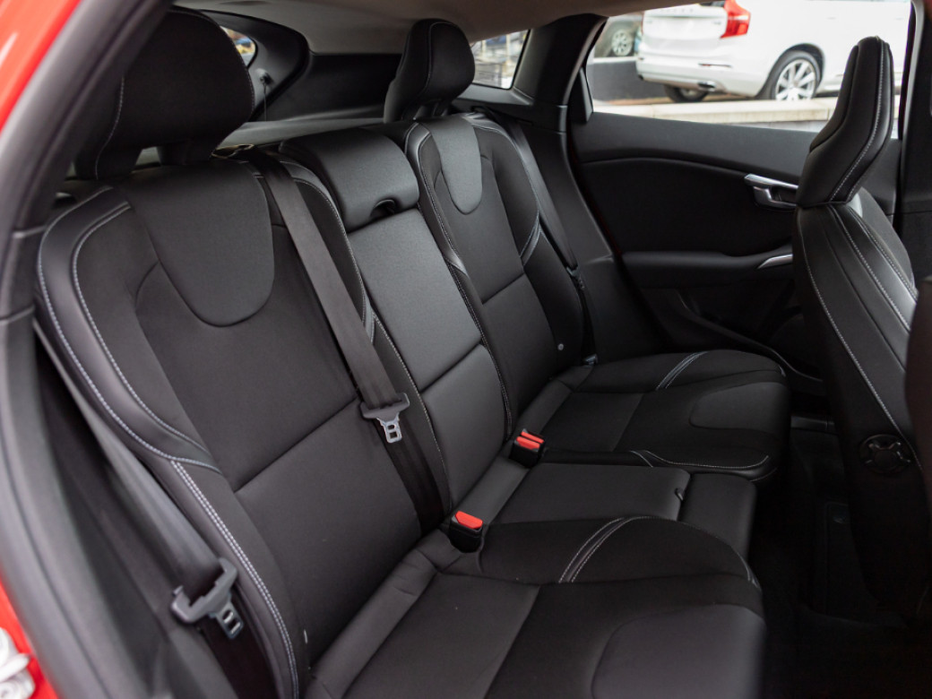 2018 Volvo V40
