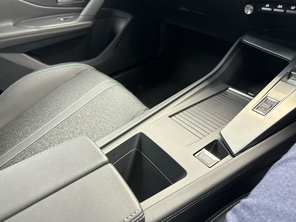 2025 Peugeot 408