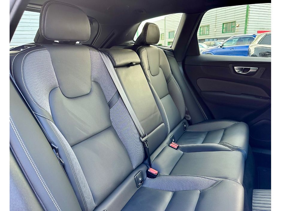 2025 Volvo XC60