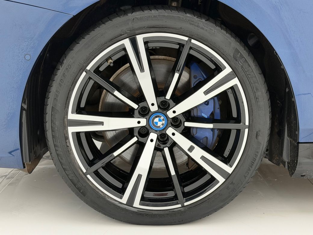 2024 BMW i5