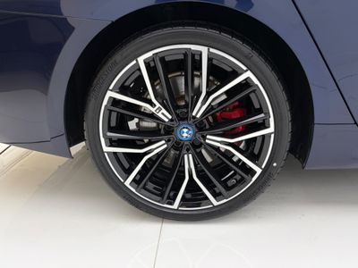 2021 BMW 5 Series