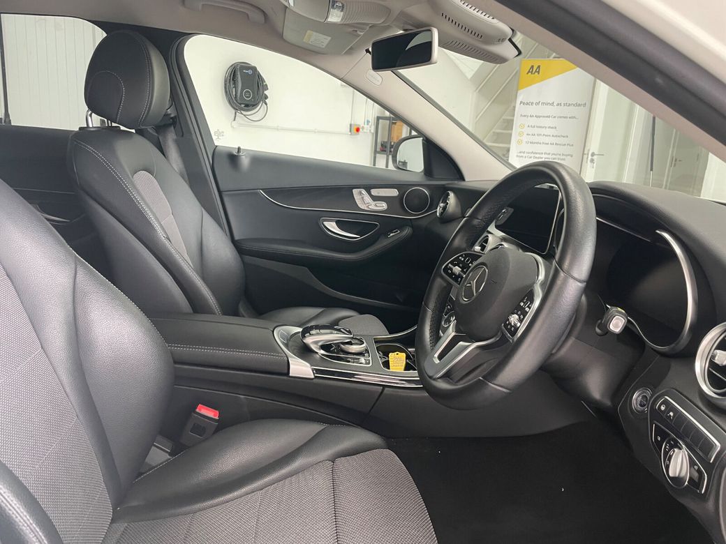 2019 Mercedes-Benz 220