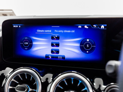 2025 Mercedes-Benz EQA