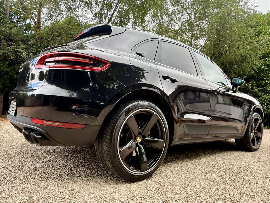 2015 Porsche Macan