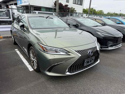 2021 Lexus ES 300h