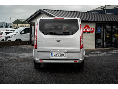 2022 Ford Tourneo