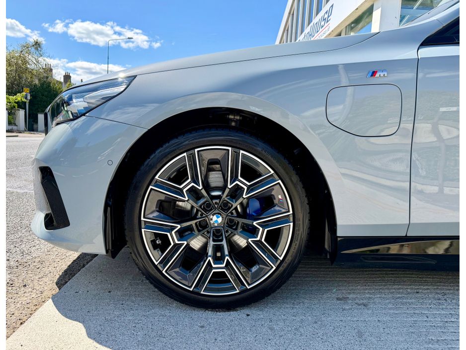2025 BMW 5 Series