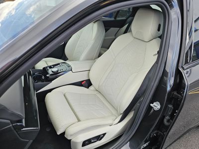 2025 BMW i5