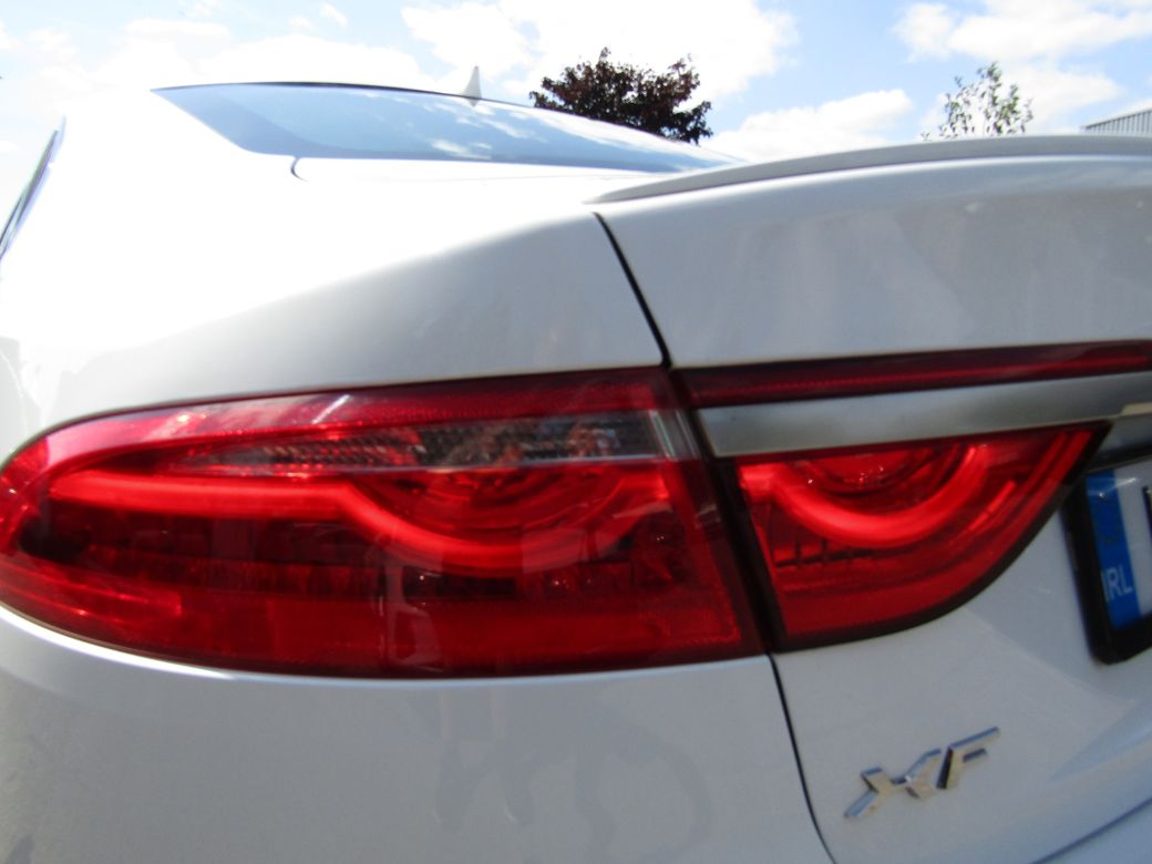 2017 Jaguar XF