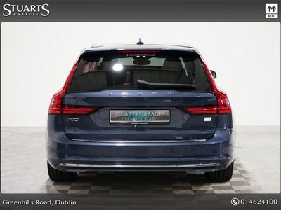 2021 Volvo V90
