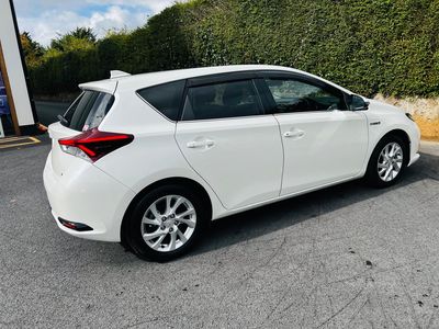 2017 Toyota Auris