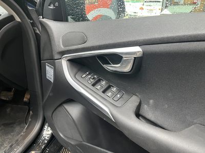 2018 Volvo V40