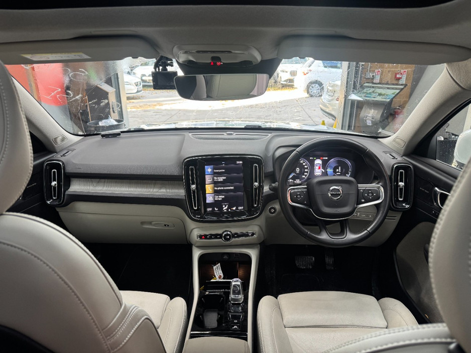 2020 Volvo XC40