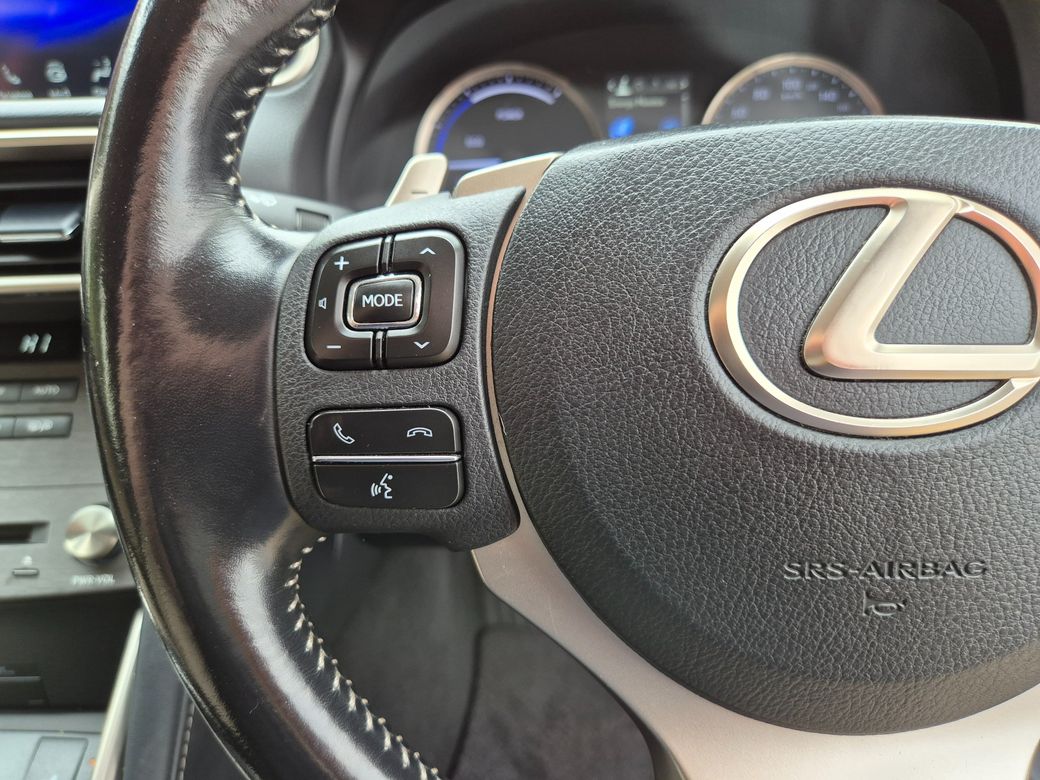 2020 Lexus IS 300h