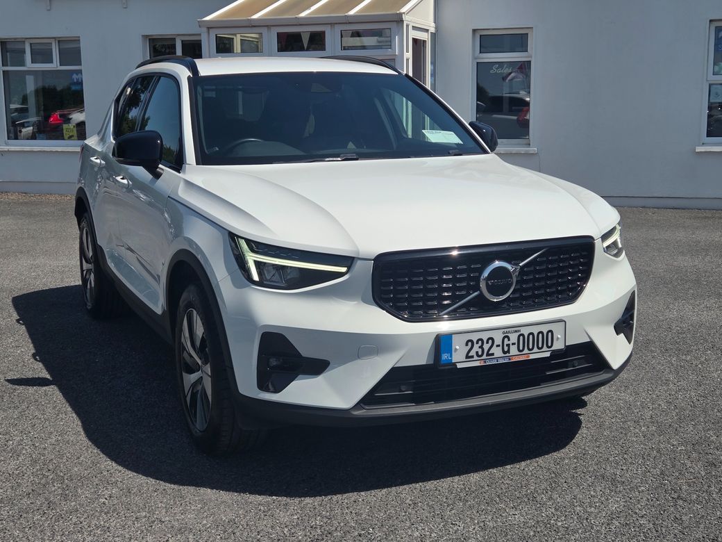 2023 Volvo XC40