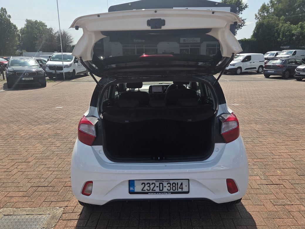 2023 Hyundai i10