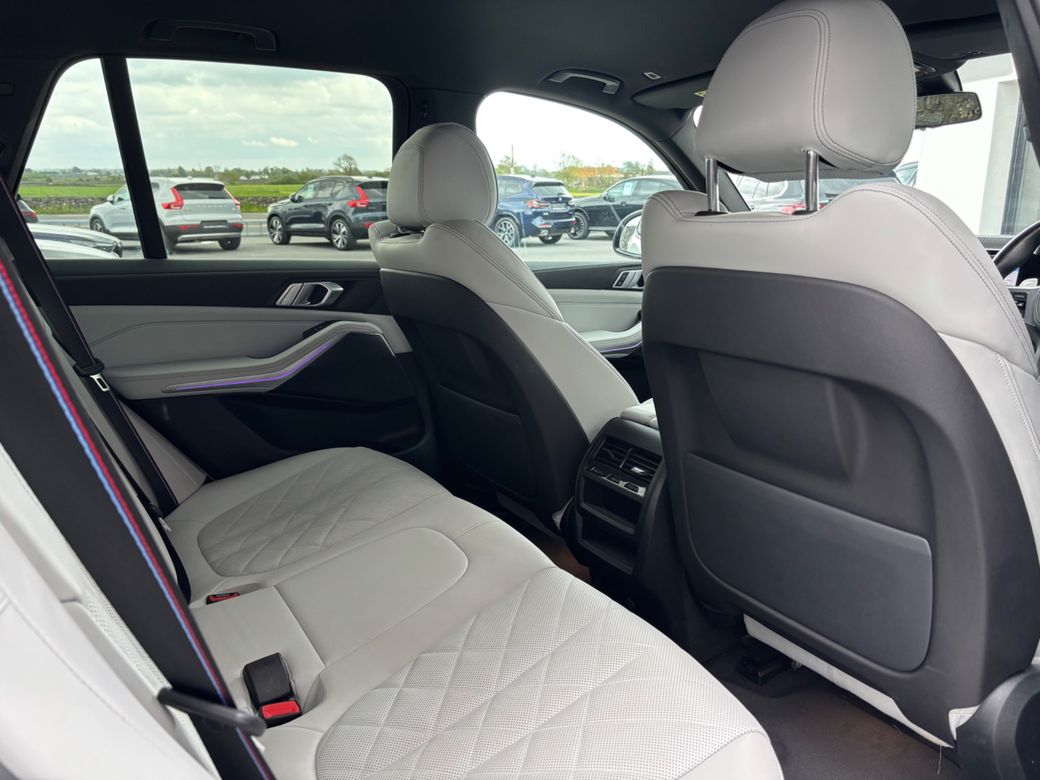 2023 BMW X5