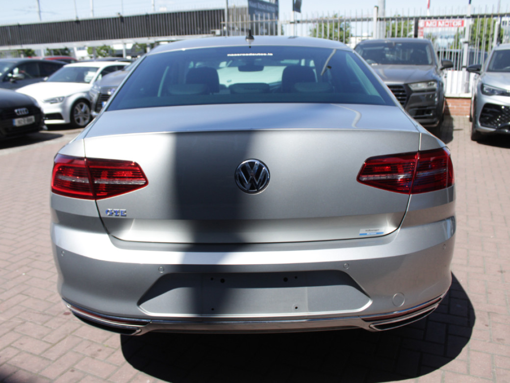 2016 Volkswagen Passat