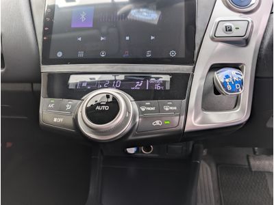 2019 Toyota Prius Alpha