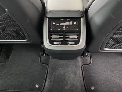 2022 Volvo XC60