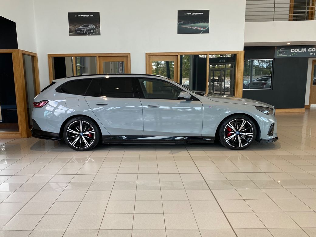 2024 BMW 530