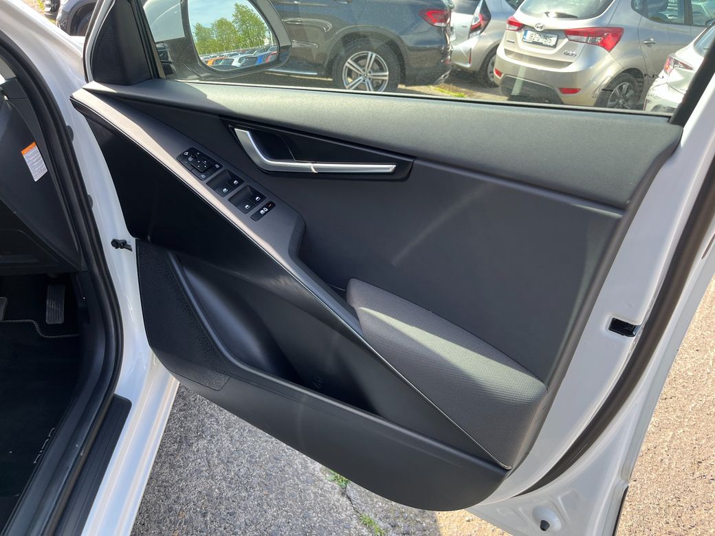 2023 Kia Niro