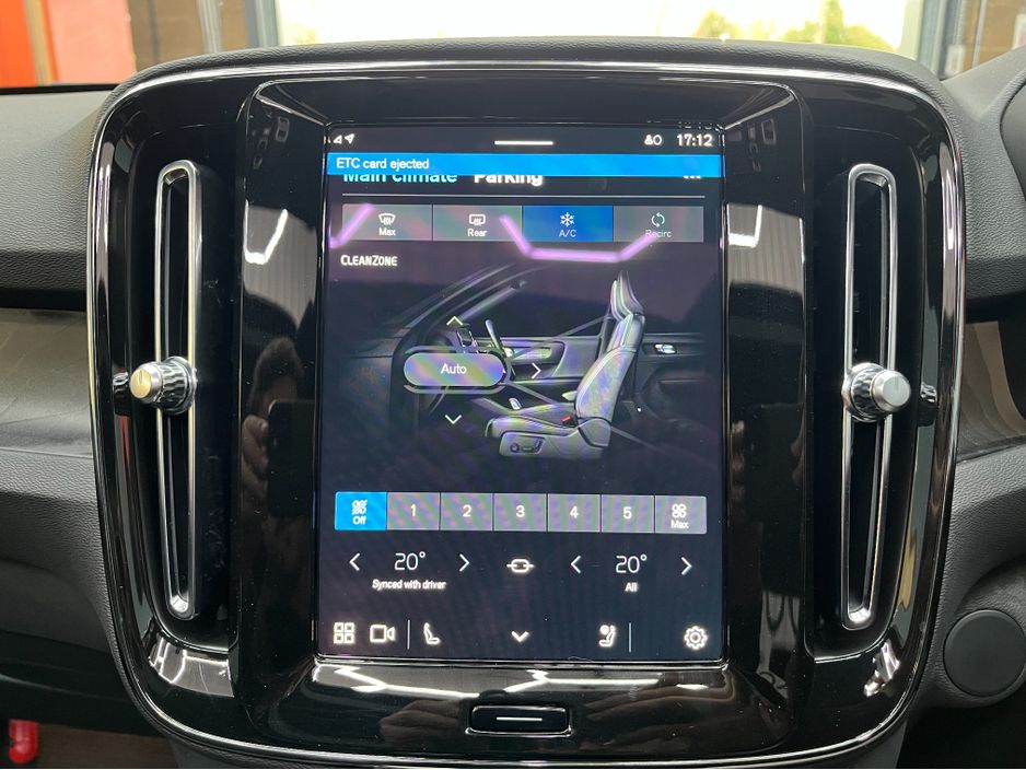 2023 Volvo XC40