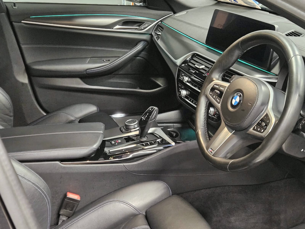 2022 BMW 5 Series
