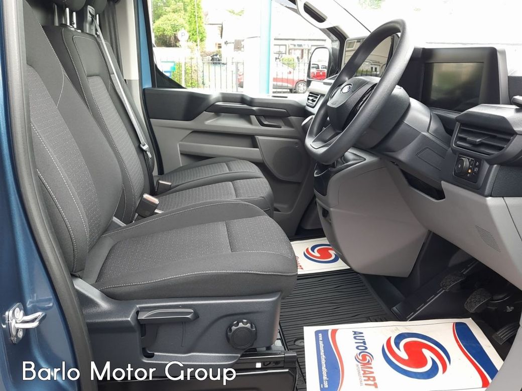 2025 Ford Transit Custom