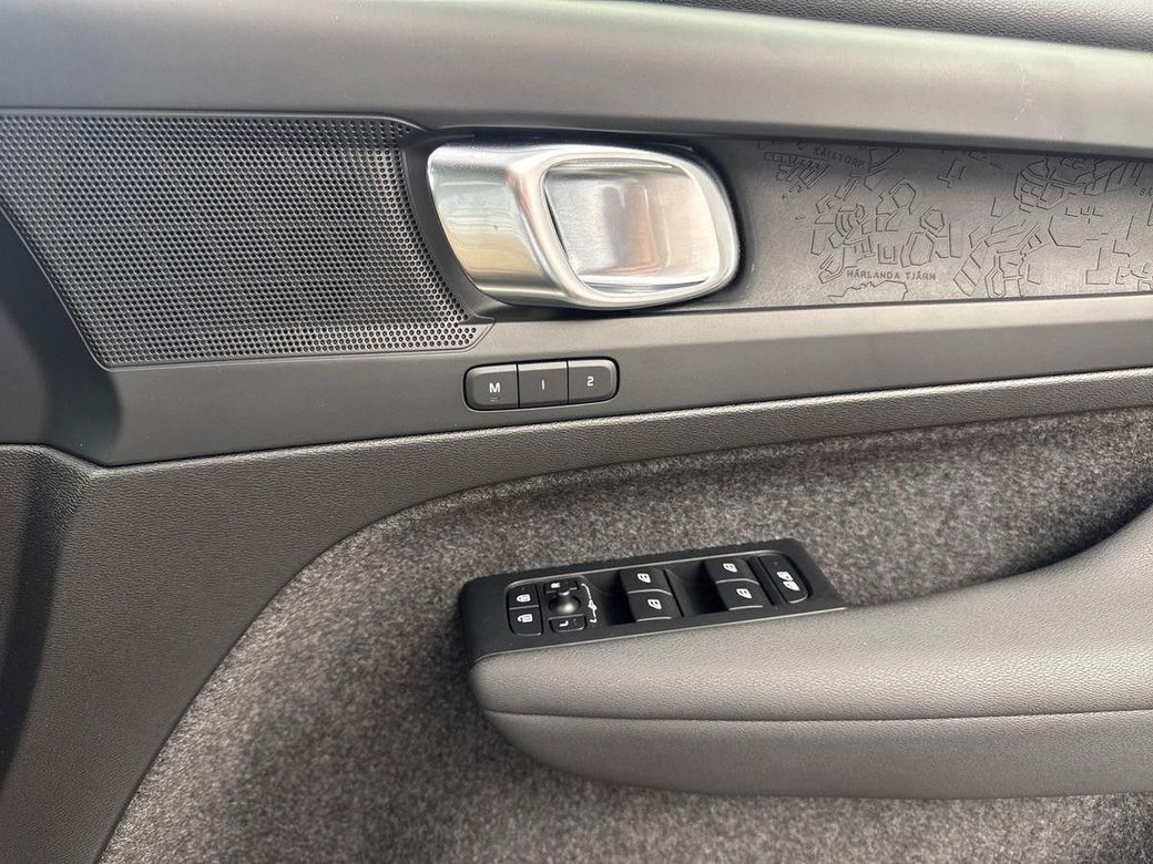 2024 Volvo XC40