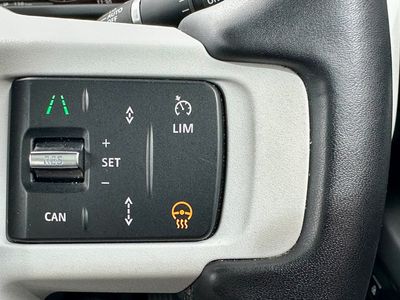 2025 Land Rover Defender