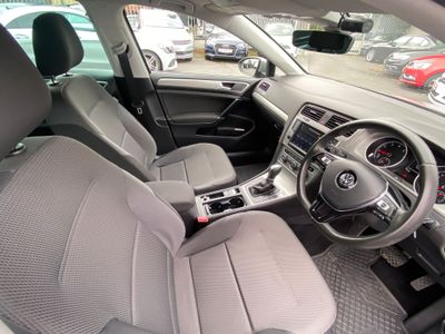 2017 Volkswagen Golf