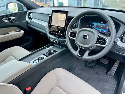 2025 Volvo XC60