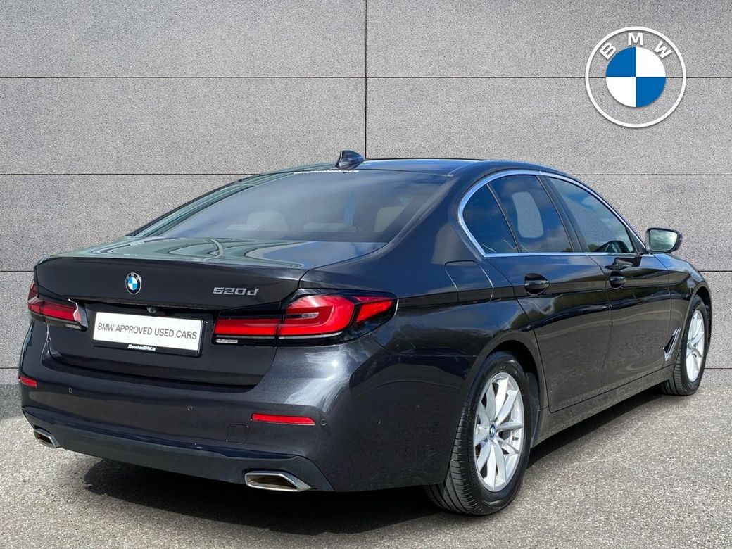 2022 BMW 5 Series