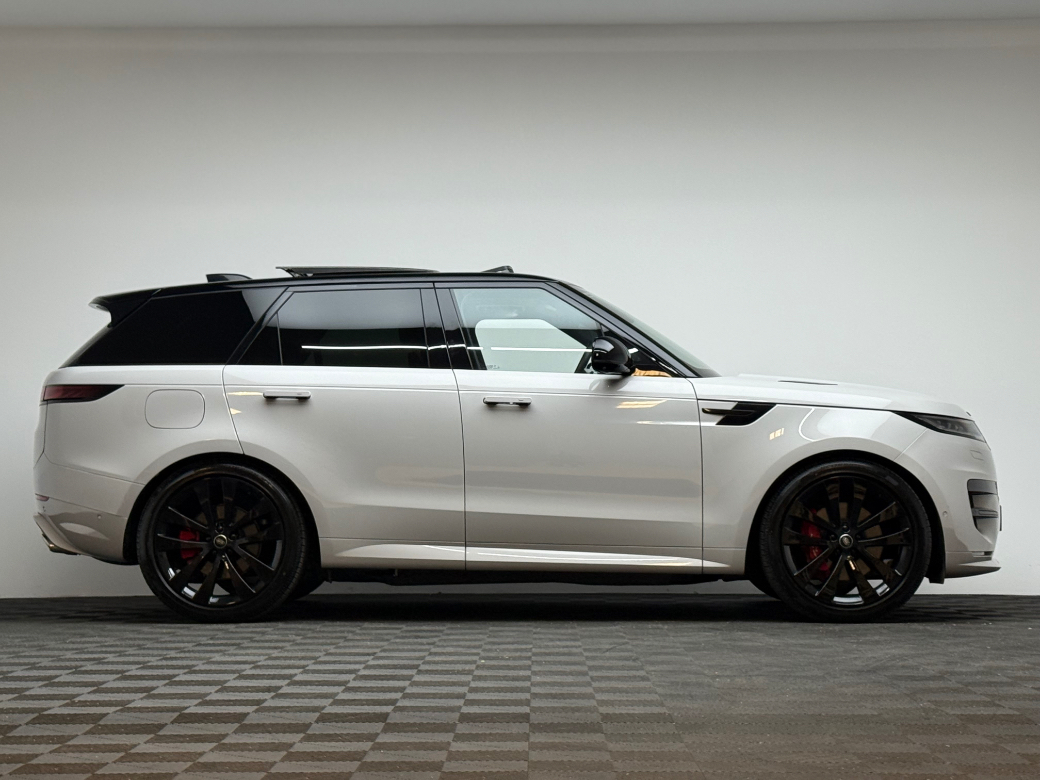 2025 Land Rover Range Rover Sport