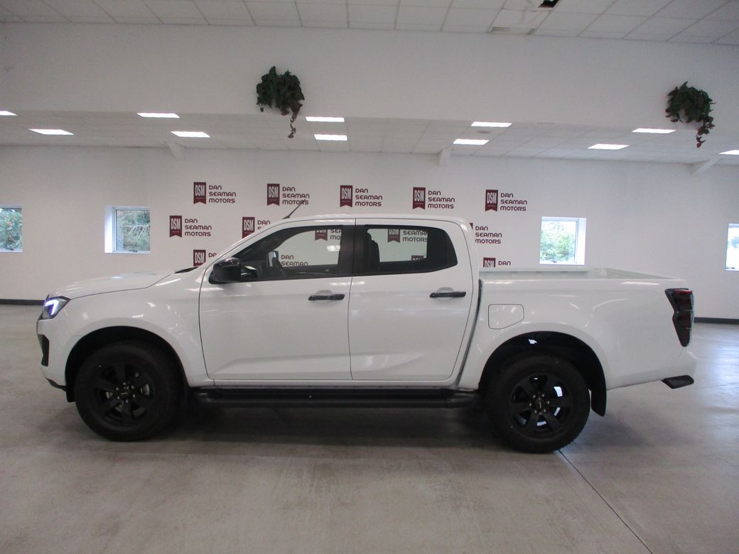 2025 Isuzu D-MAX