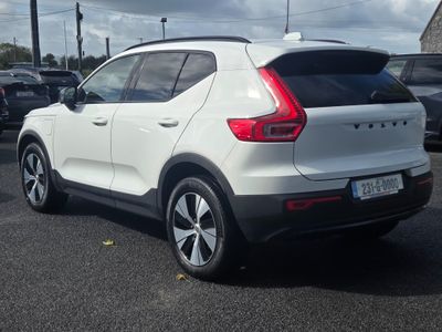 2023 Volvo XC40