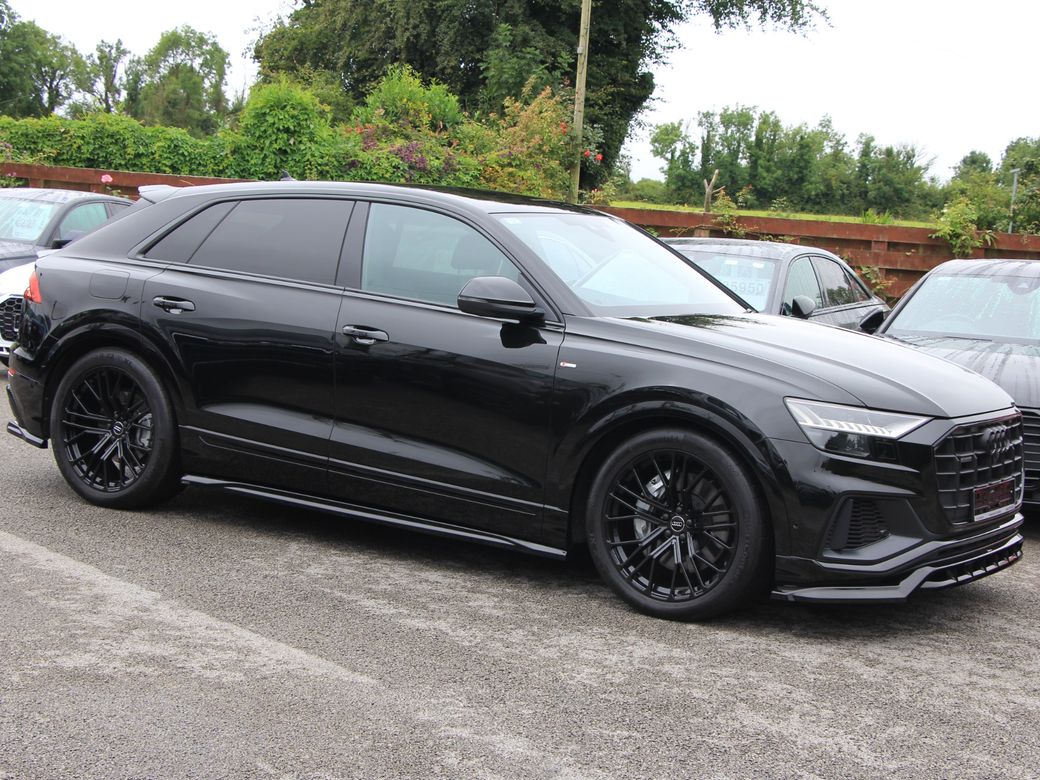 2023 Audi Q8