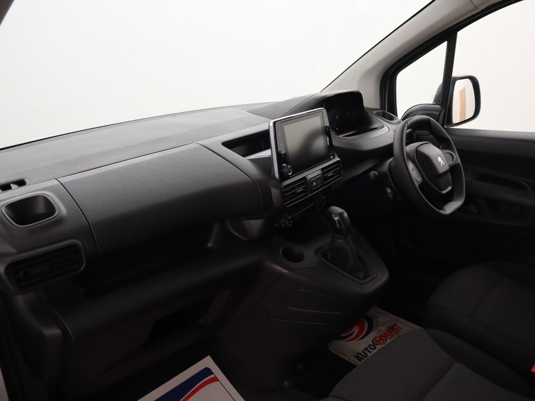 2021 Peugeot Partner