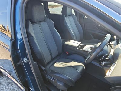 2024 Peugeot 5008