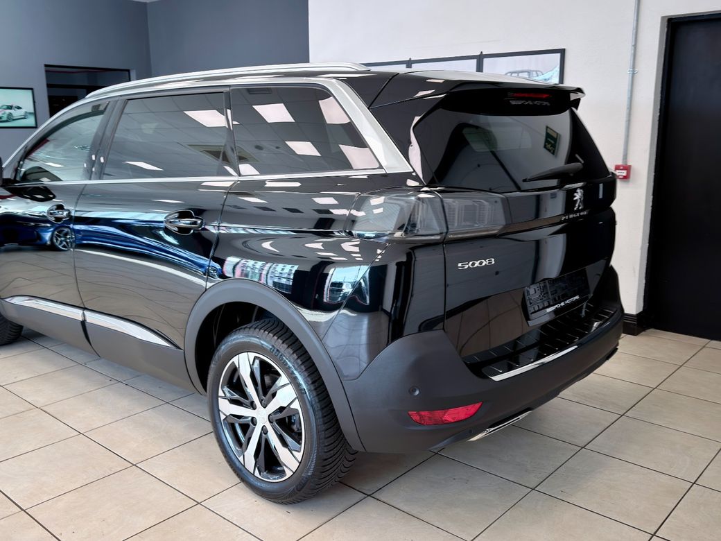2024 Peugeot 5008