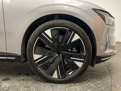 2026 Volvo ES90