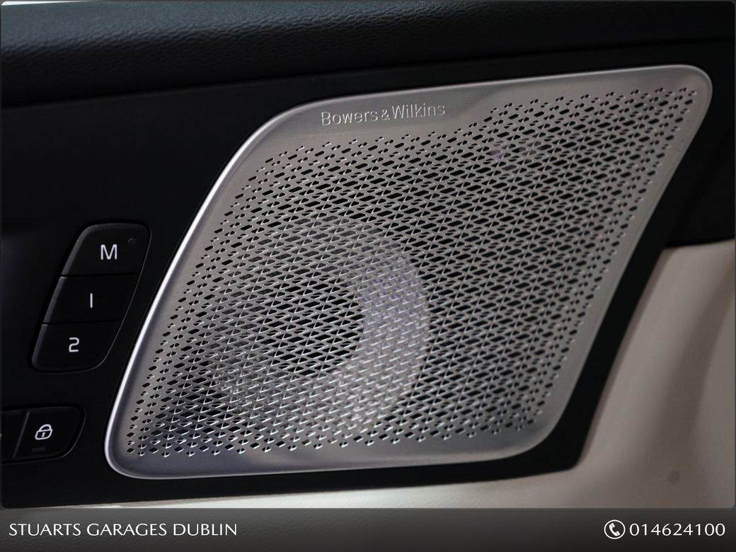 2025 Volvo XC60