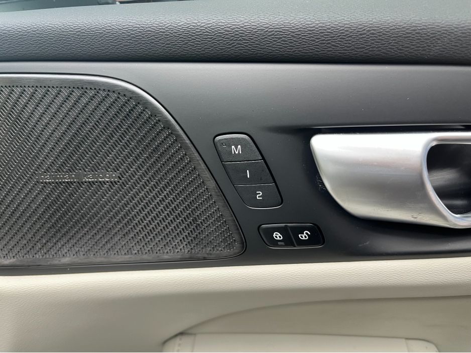 2024 Volvo V60