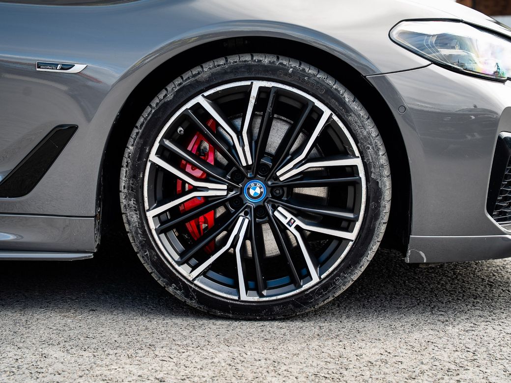 2022 BMW 5 Series