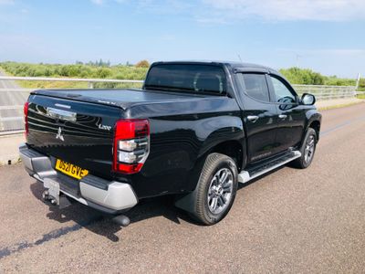 2021 Mitsubishi L200