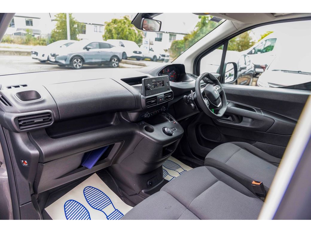 2020 Peugeot Partner