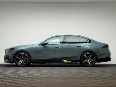 2024 BMW i5