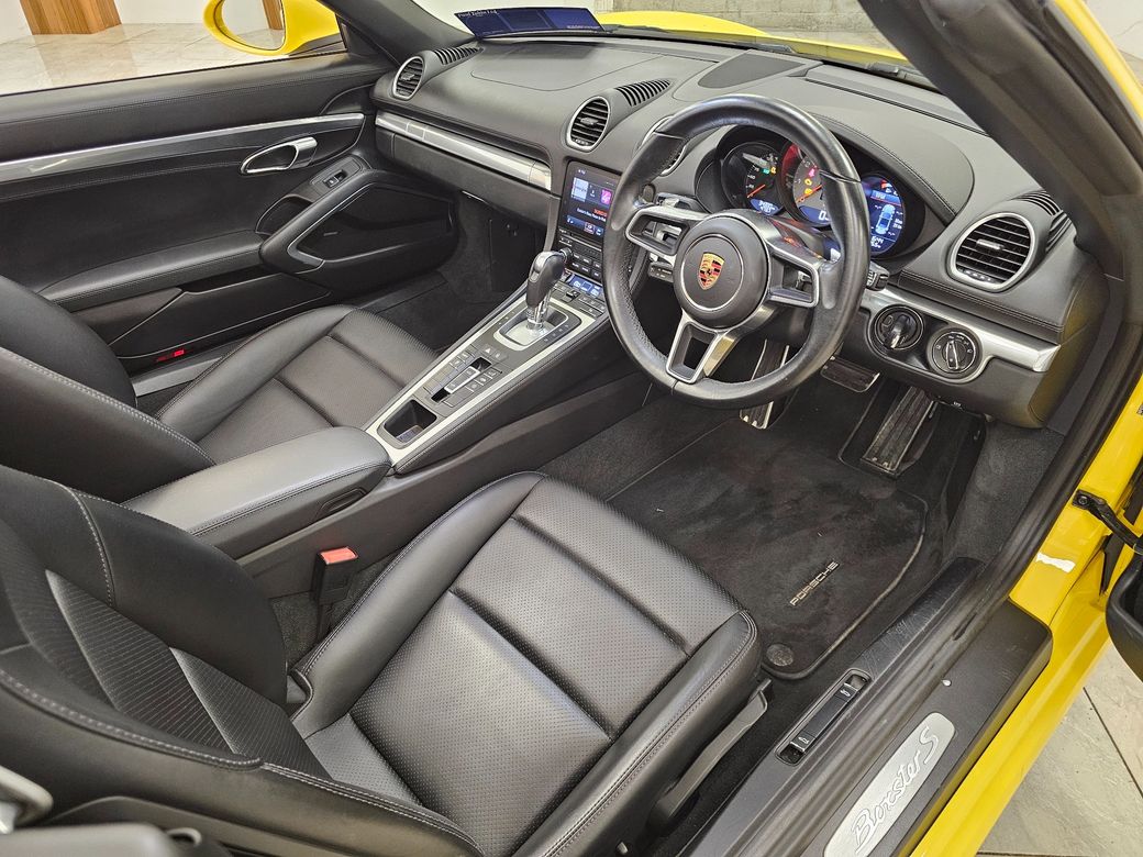 2017 Porsche Boxster