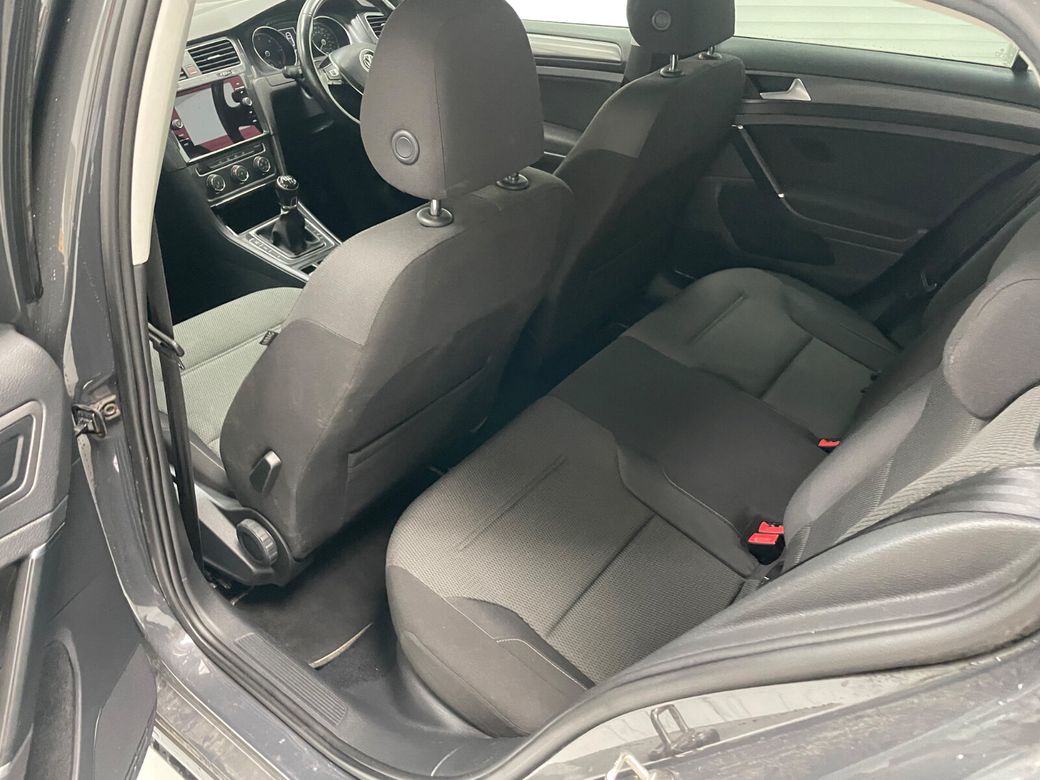 2017 Volkswagen Golf